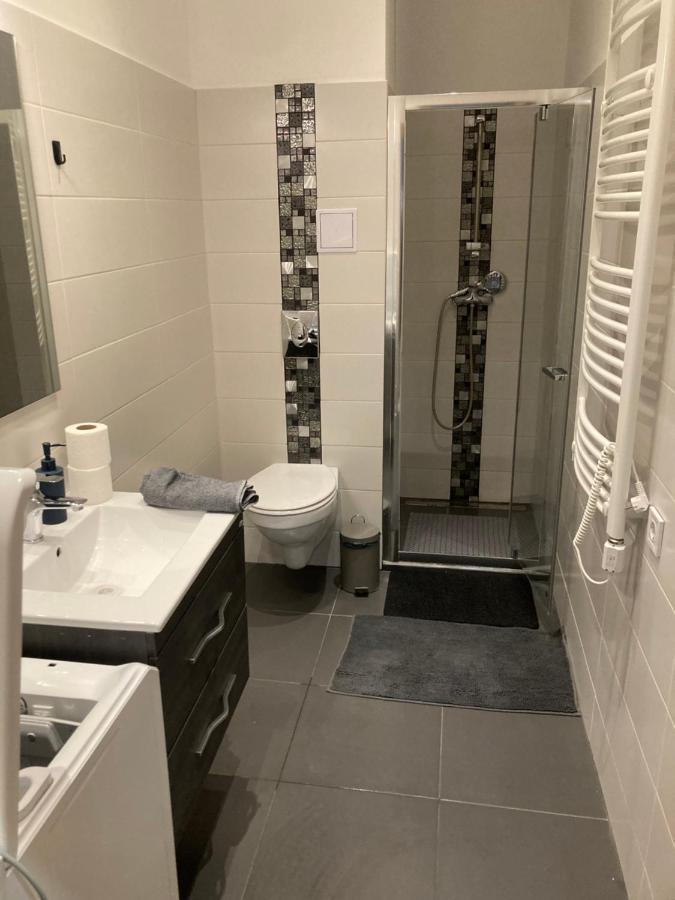 Roland Downtown - Korut Apartament *